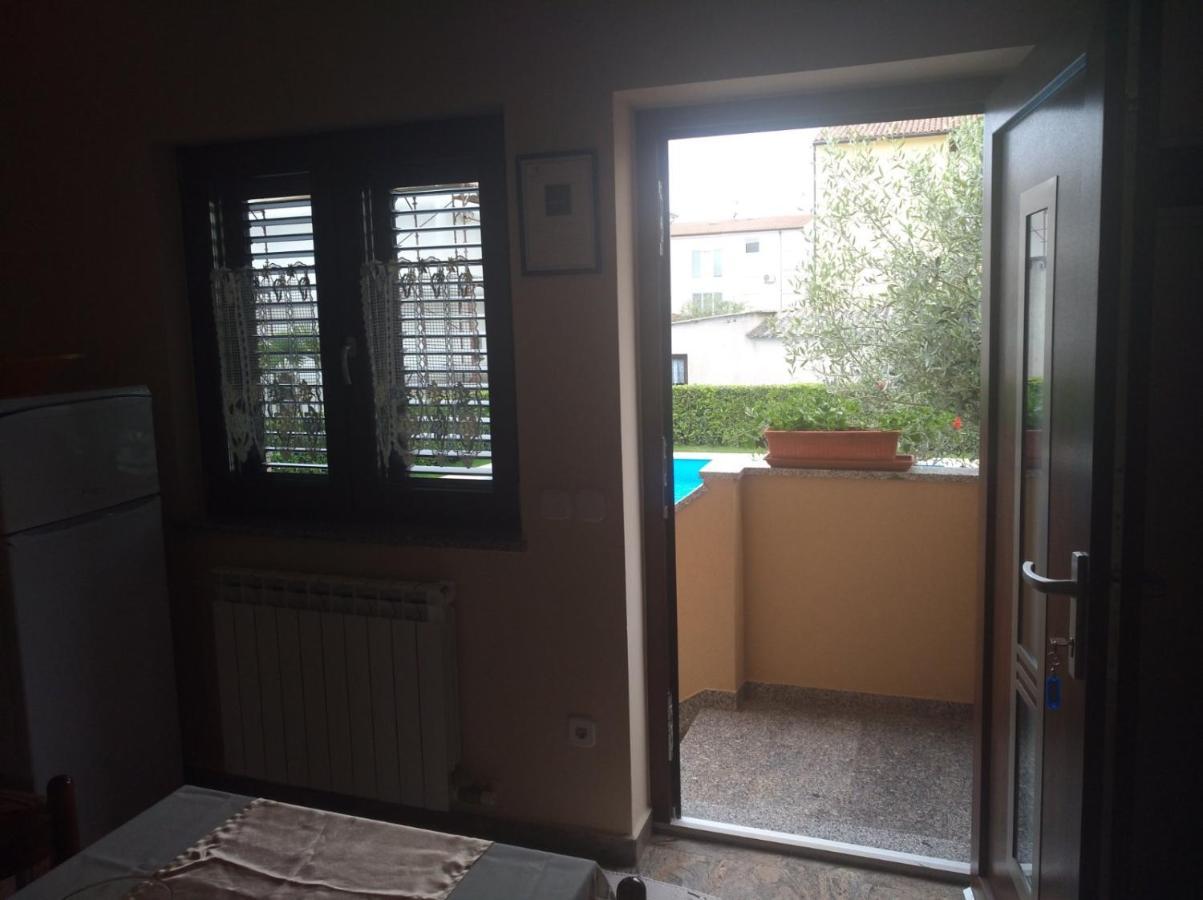Apartments Popovic Funtana Exterior foto