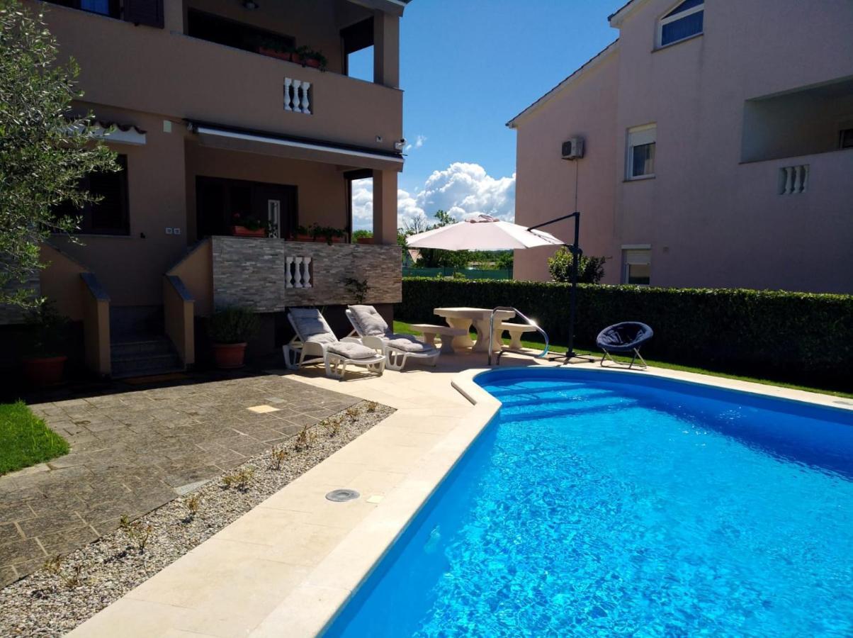 Apartments Popovic Funtana Exterior foto